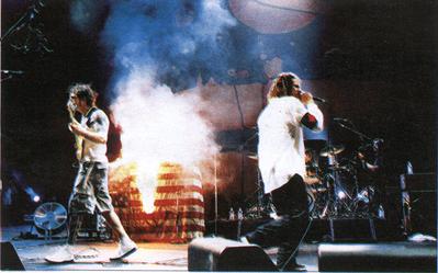 2Rage Against The Machine burns the American flag onstage 1999